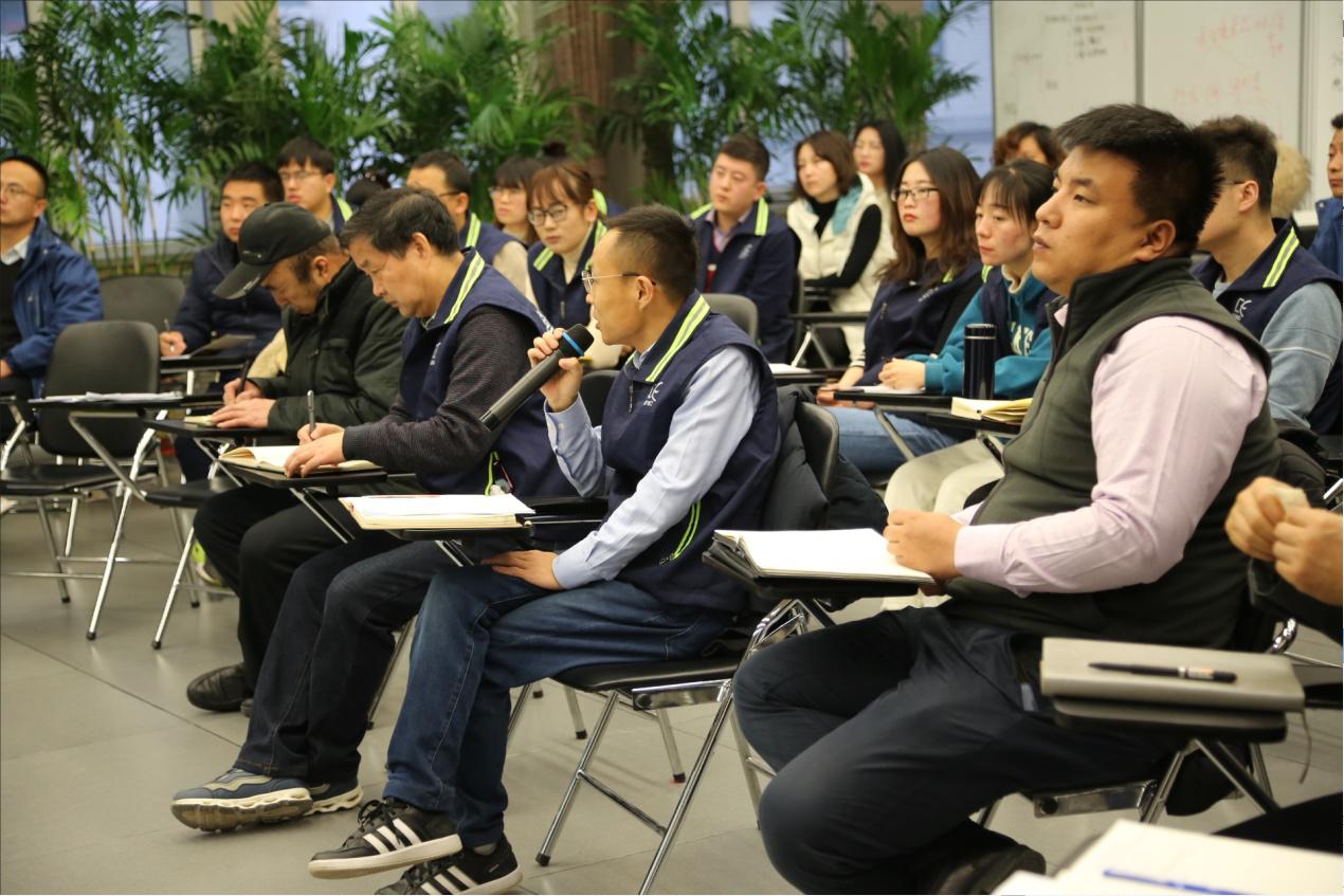 凝心聚力谋发展 继往开来谱华章